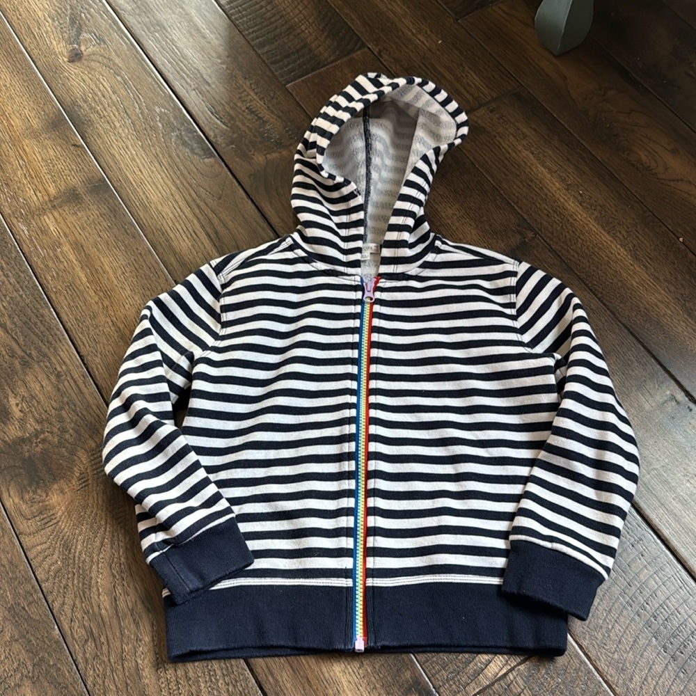 Crewcuts‎ zip up hoodie in size 6-7